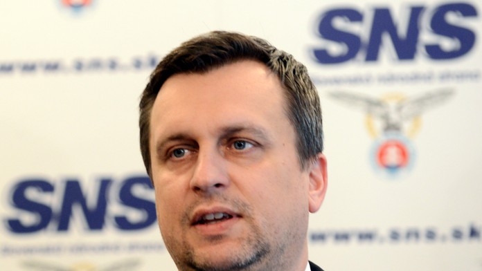 Na snímke predseda Slovenskej národnej strany (SNS) Andrej Danko