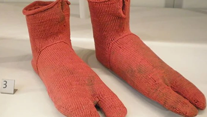 worlds-oldest-ordinary-things-1_zps01a79818.jpg