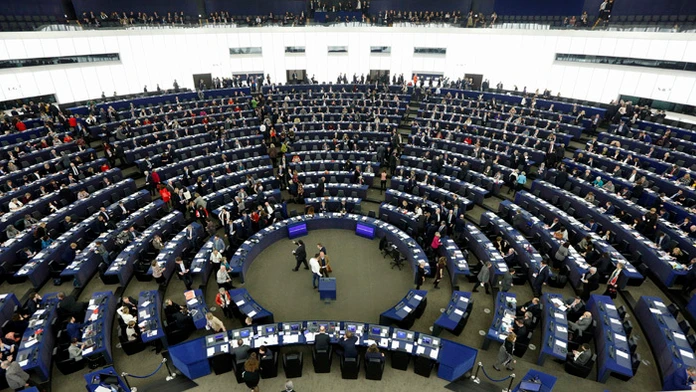 Poslanci v Európskom parlamente.