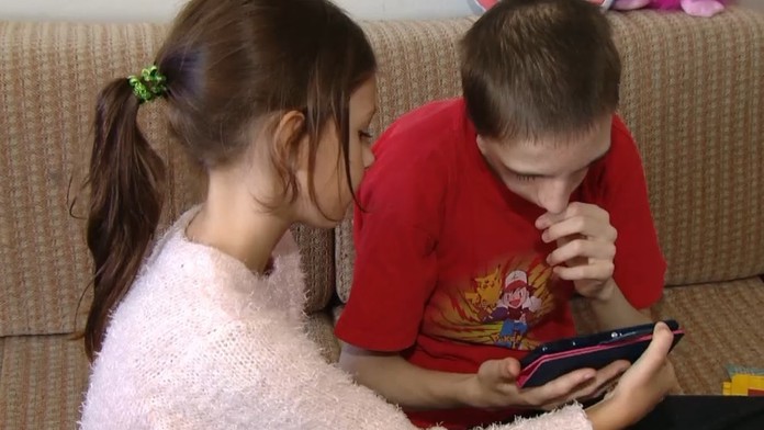 S chlapcom si vychovávateľky nevedeli dať rady. Vrátili ho rodine