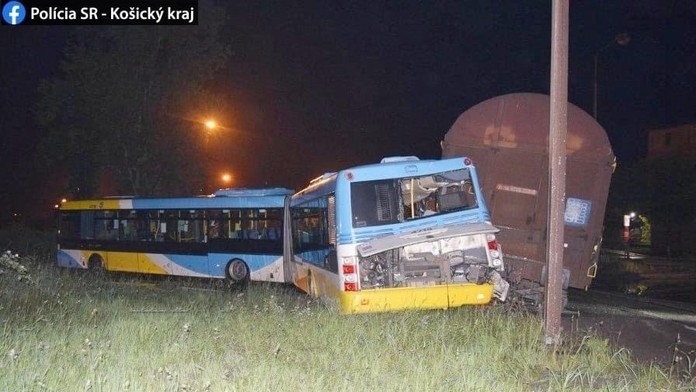 Nehoda v podniku.