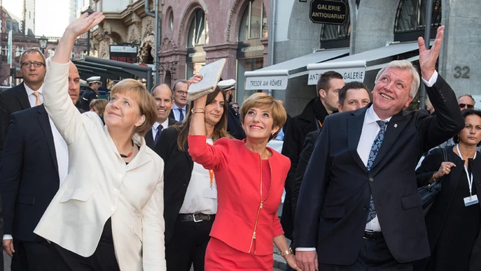 Nemecká kancelárka Angela Merkelová počas osláv 25. výročia zjednotenia Nemecka vo Frankfurte.