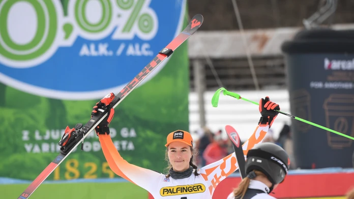 GALÉRIA: Petra Vlhová išla na trať v Kranjskej Gore s novým imidžom. Jej copíky zaujali