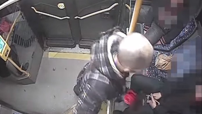 Tínedžerka Maria so synčekom 