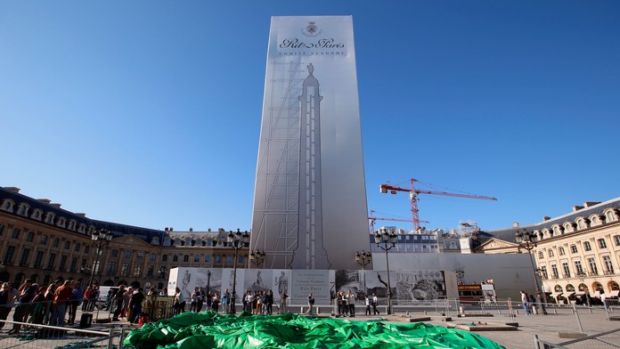 Análny kolík v Paríži.