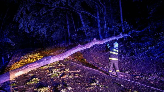 Českom sa prehnalo derecho