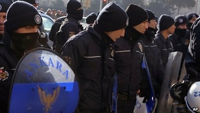 Tureckí policajti