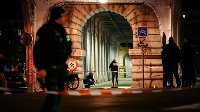 Nemeckého turistu útočník dobodal pri Eiffelovej veži