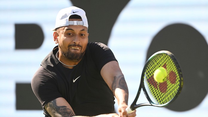Zvažoval samovraždu, skončil na psychiatrii. Kyrgios: Po Wimbledone som bol na drogách
