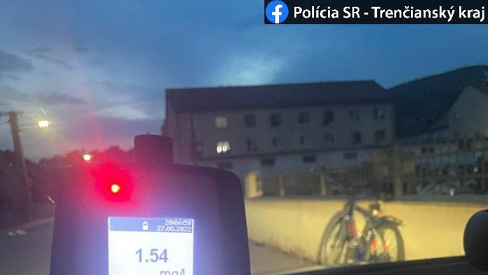 Cyklista nafúkal cez tri promile.