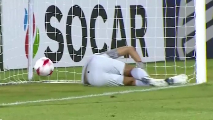 Neuznaný gól do siete portugalského brankára.