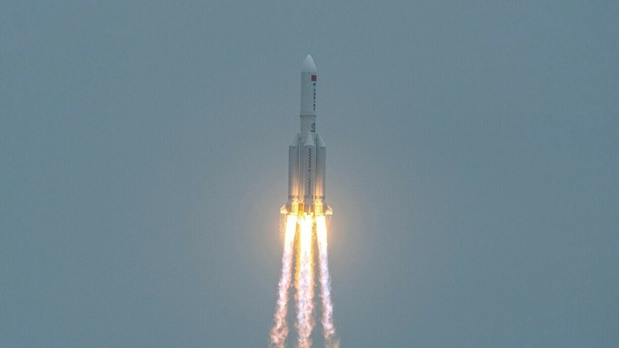 Čínska raketa Dlhý pochod 5 B.