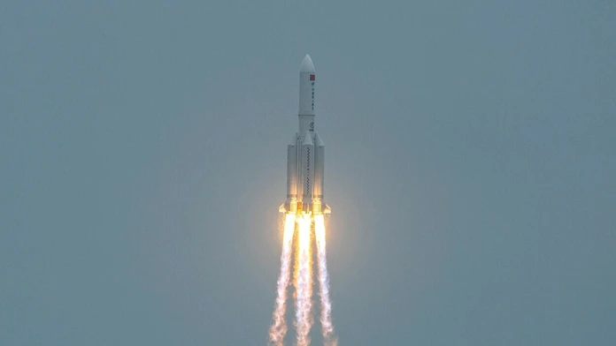Čínska raketa Dlhý pochod 5 B.