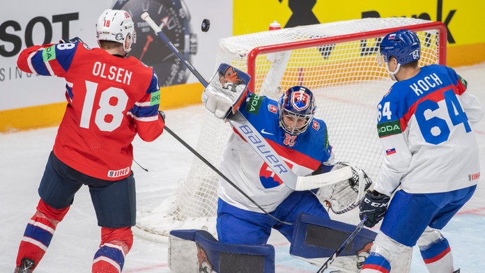 Koch a Kelemen skončili v kempe Arizony, Coyotes ich poslali na farmu