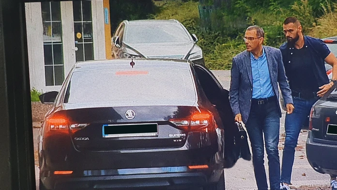 Generálny prokurátor Maroš Žilinka prichádza na NAKA.