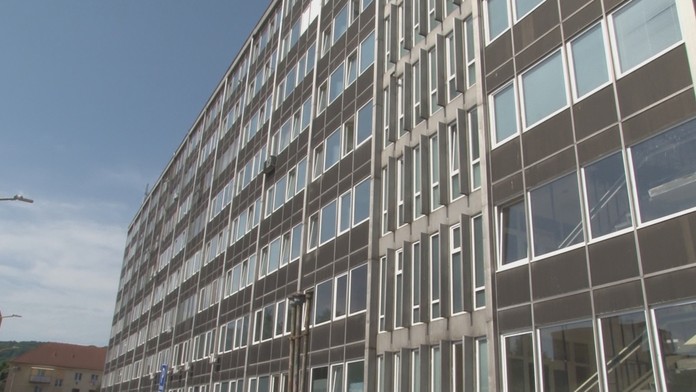 Extrémne teploty v kanceláriách.