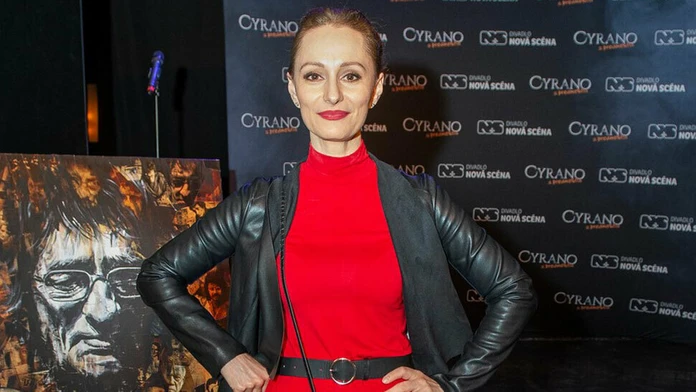 Karin Olasová