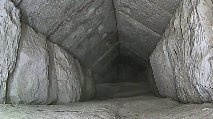 VIDEO: Vedci predstavili objav skrytej komory vo vnútri Veľkej pyramídy v Gíze