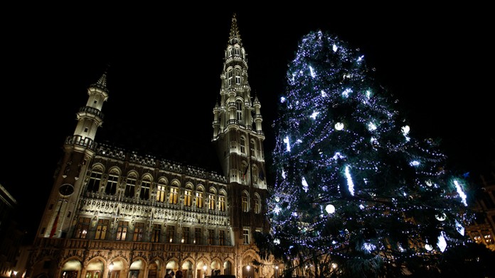 Archívna snímka z vianočného Bruselu.