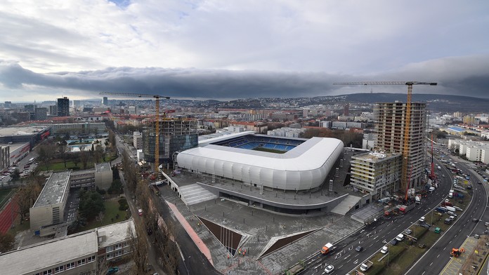 Národný futbalový štadión z vtáčej perspektívy.
