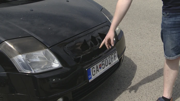 Poškodené auto pána Martina Jonása.