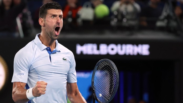 Australian Open: Novak Djokovič suverénnym spôsobom postúpil do štvrťfinále a vyrovnal rekord Federera