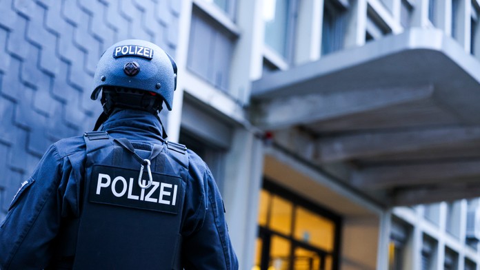Zadržaný muž zo Sýrie sa priznal k útoku nožom v Solingene