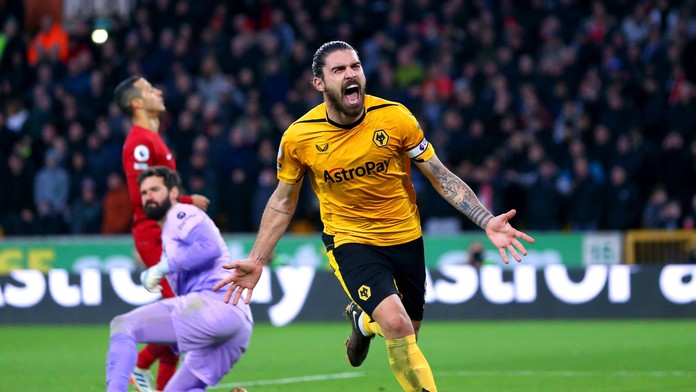 Arsenal prehral po piatich mesiacoch a s tímom na odstrel, trápiaci sa Liverpool nestačil na Wolves