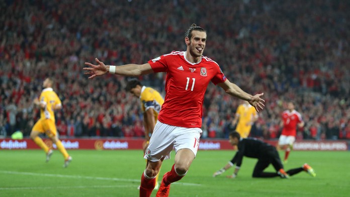 Ťahún Walesu Gareth Bale oslavuje gól v kvalifikačnom dueli MS 2018 proti Moldavsku.
