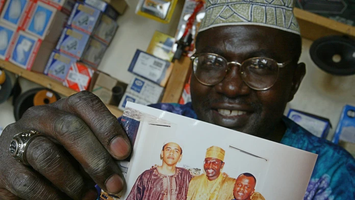Malik Obama.