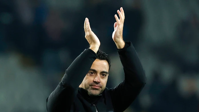 Xavi končí na lavičke Barcelony