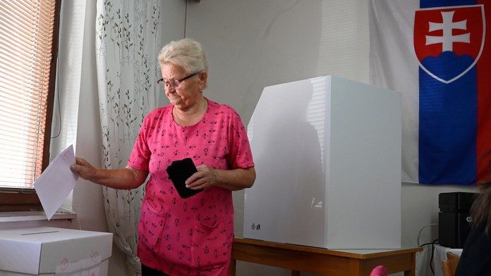 PRIESKUM: Nič nie je isté, štvrtina voličov ešte stále váha