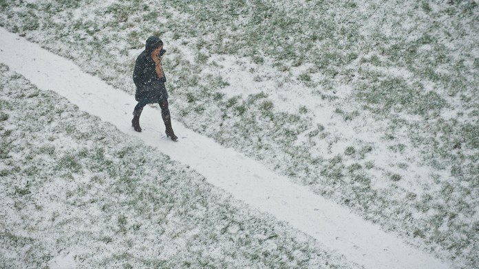 Okrem chladnej noci nás čaká aj chladný deň.