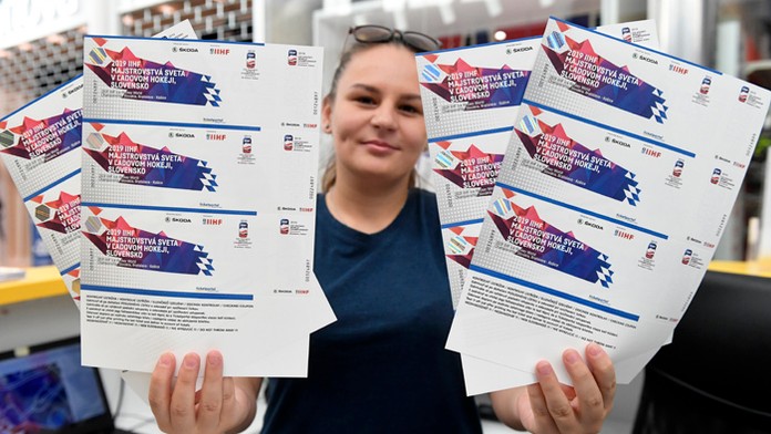 Lístky na MS v hokeji, ktoré budú v Bratislave a Košiciach.