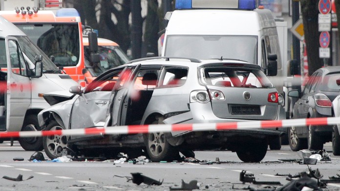 V Berlíne vybuchla bomba v aute