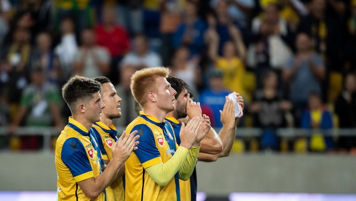 Hráči Dunajskej Stredy po úvodnom zápase 1. predkola EL proti Tbilisi.