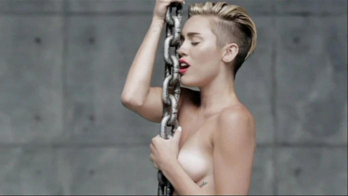 Reflex, Miley Cyrus