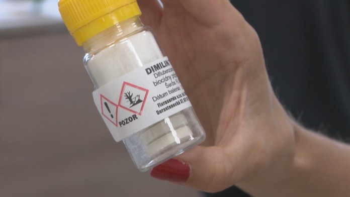 Tabletky proti komárom.