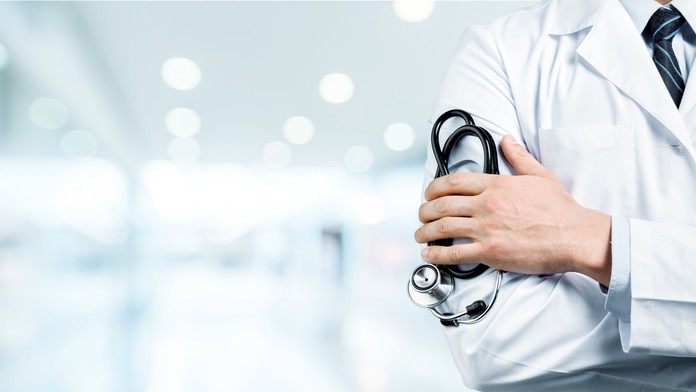 Prezidentka Zuzana Čaputová s rakúskym partnerom Alexandro Van der Bellenom pred palácom Hofburg.