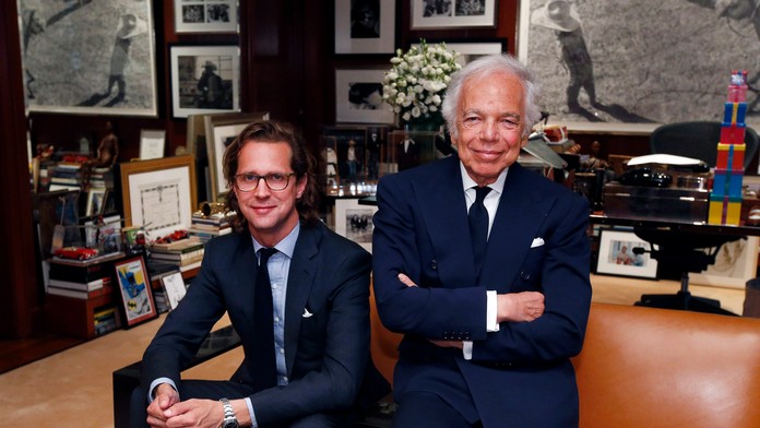 Módny návrhár Ralph Lauren (vpravo) a  prezident firmy Old Navy Stefan Larsson