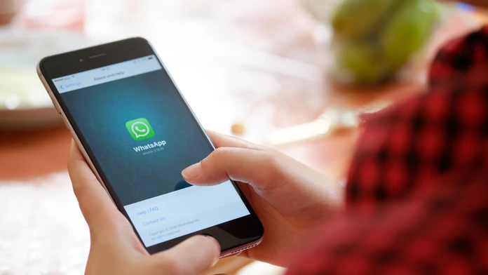 Nová metóda. Polícia upozorňuje na podvodníkov, tí sa cez WhatsApp vydávajú za policajtov