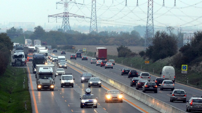 Diaľnica D1 v smere zo Senca do Bratislavy