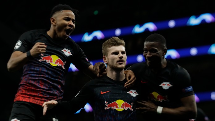 2402_Oteckovia_24_02_P30_r20e31_Po_17_55__12___Voyo.mp4