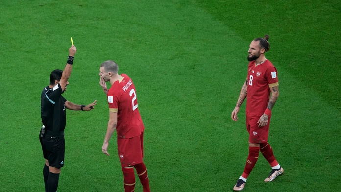 Srbsko čelí kritike, v šatni viseli vlajky s mapou krajiny zahŕňajúcou Kosovo. Prípad vyšetruje FIFA