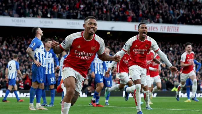 Arsenal opäť kraľuje Premier League. Šláger na Anfielde gólovo nudil