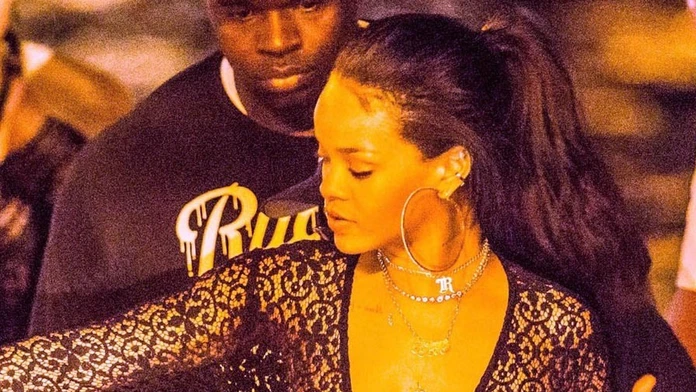 rihanna.jpg