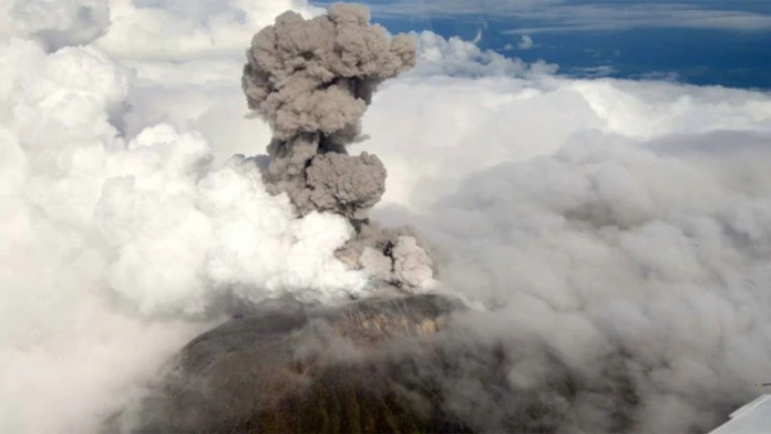 Sopka Turrialba 