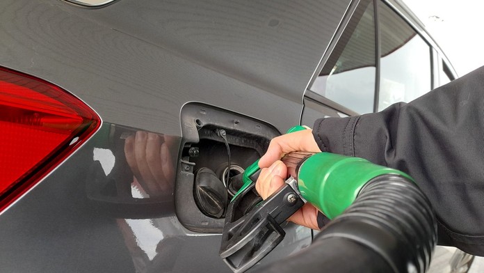 Tankovanie benzínu na čerpacej stanici