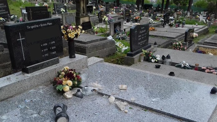 V Ružomberku ničia cintorín medvede