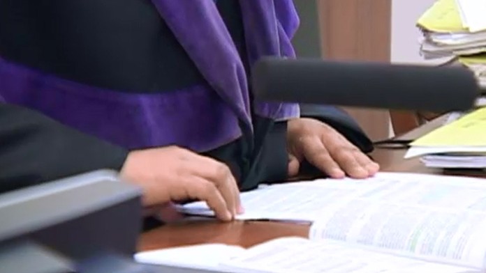 Sudcu chcú stíhať za ublíženie na zdraví a výtržníctvo